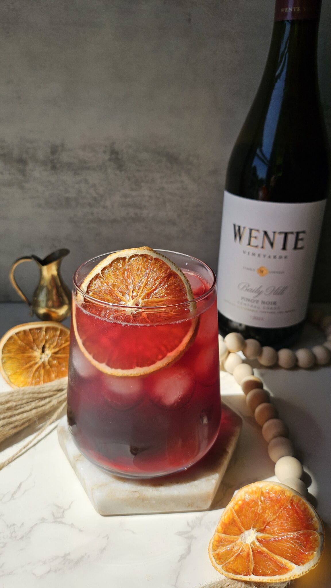 https://wentevineyards.com/wp-content/uploads/2024/09/Wente-Vineyards-Red-Wine-Spritz-with-Baily-Hill-Pinot-Noir-scaled.jpg